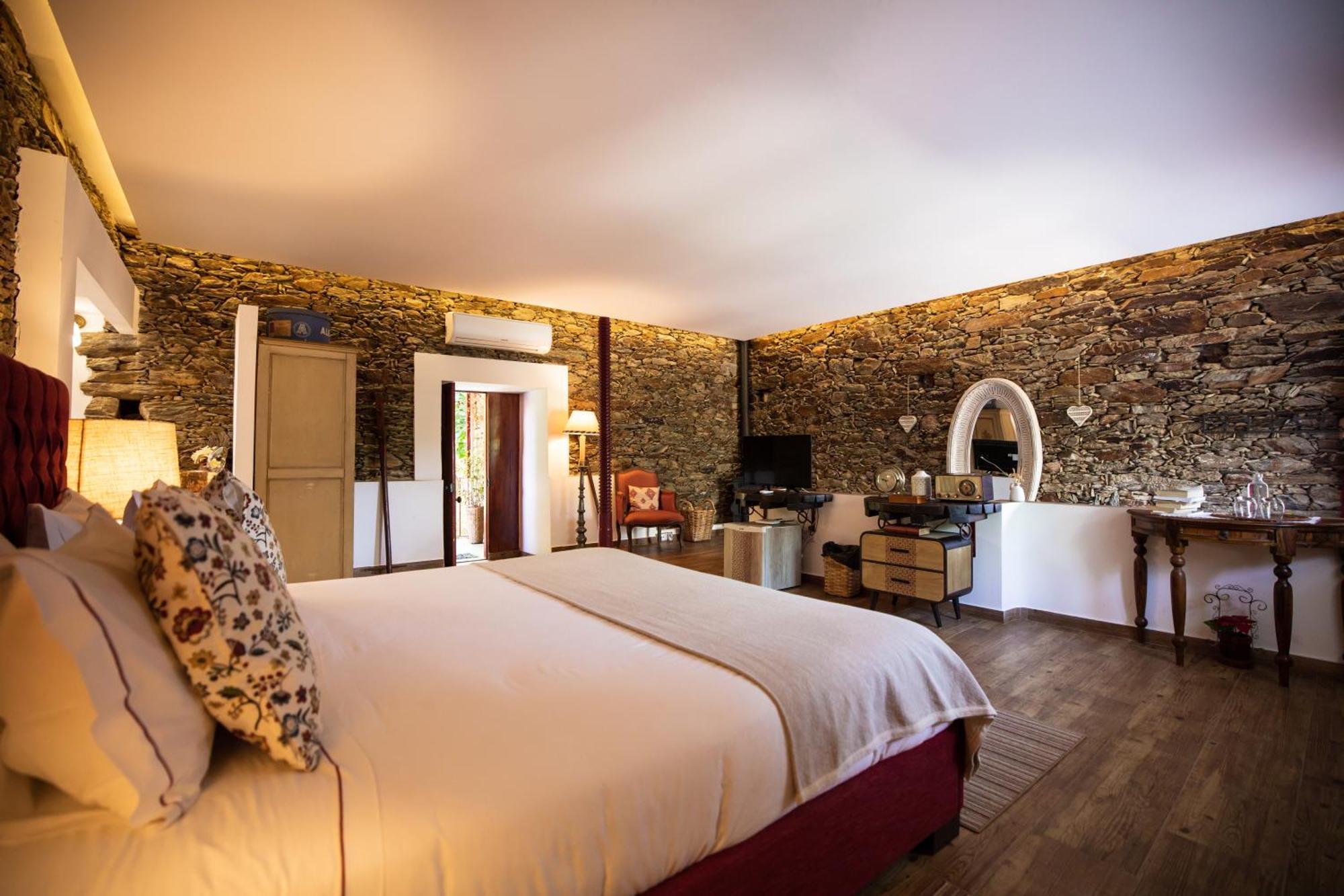 Quinta Da Pousada Casa De Campo ซานตามาร์ตาเดเปนาเกียว ห้อง รูปภาพ